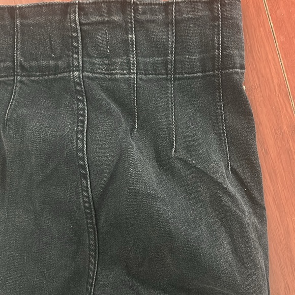 We The Free Black Bell Bottom Jeans Size 29 EUC - Picture 9 of 12